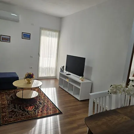 7 Apartament *